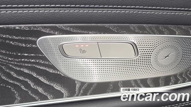 Mercedes-Benz AMG GT 2021 — Şəkil 16/32