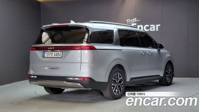 Kia Carnival 2022 — Фото 2/20