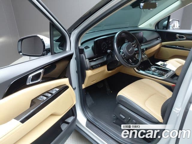 Kia Carnival 2022 — Фото 10/20