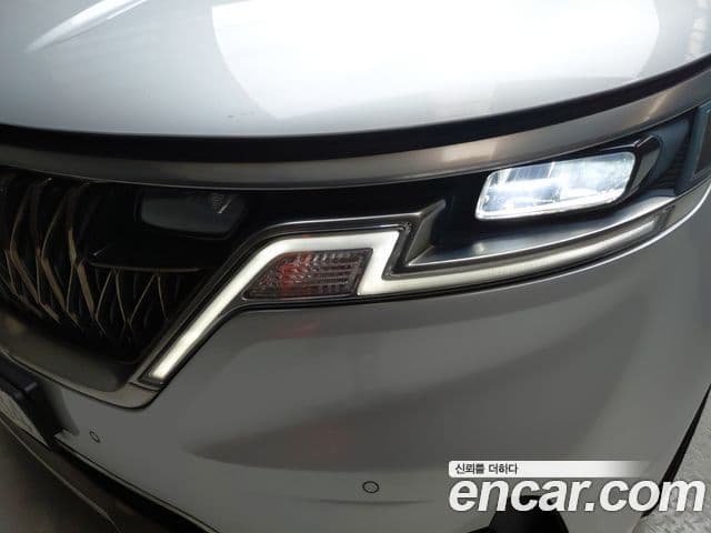 Kia Carnival 2022 — ფოტო 2/29