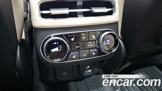 Genesis GV70 2024 — Şəkil 27/34