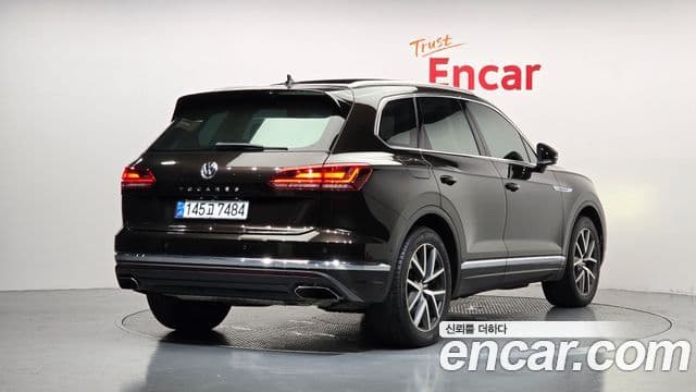 Volkswagen Touareg 2020 — Photo 5/20