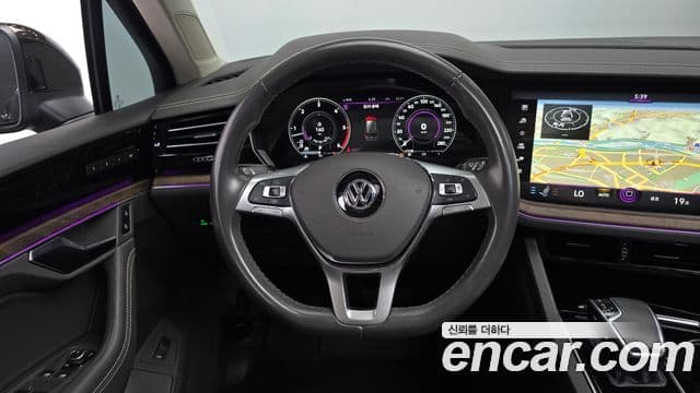Volkswagen Touareg 2020 — Photo 18/20
