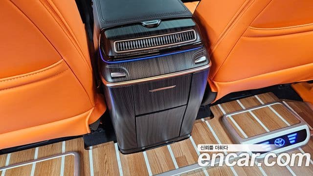 Toyota Sienna 2025 — Photo 8/34