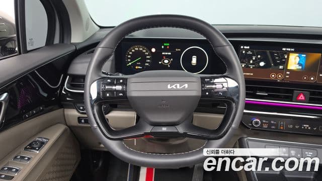 Kia Carnival 2025 — Фото 13/20