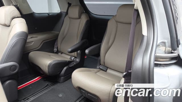 Kia Carnival 2025 — Фото 15/20