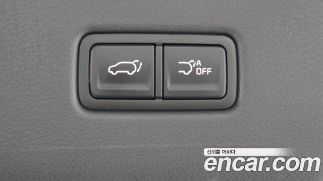 Kia Carnival 2025 — Фото 18/20
