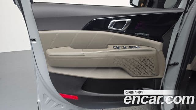Kia Carnival 2025 — ფოტო 19/35