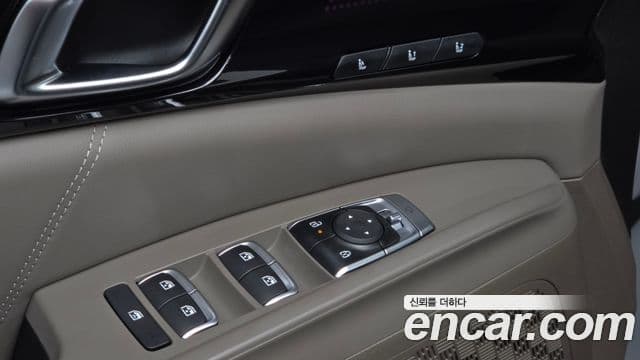 Kia Carnival 2025 — ფოტო 31/35