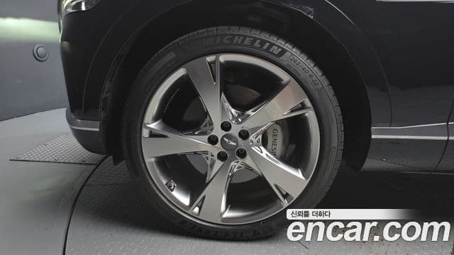 Genesis GV80 2023 — ფოტო 8/20