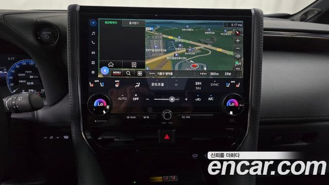 Toyota Alphard 2025 — Фото 13/20