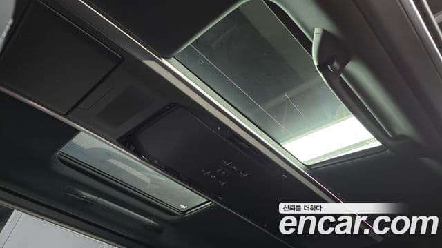 Toyota Alphard 2025 — Şəkil 14/34