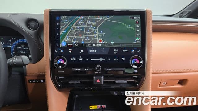 Toyota Alphard 2025 — Фото 13/20