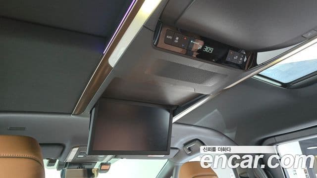 Toyota Alphard 2025 — Фото 17/20
