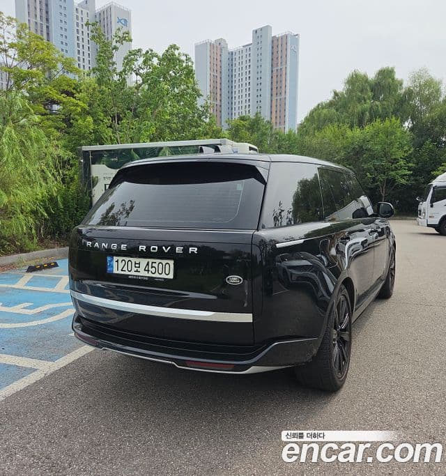 Land Rover Range Rover 2022 — Фото 1/14