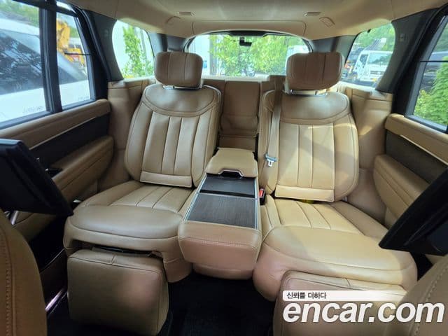 Land Rover Range Rover 2022 — Фото 11/14