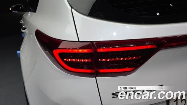 Kia Sportage The Bold 2019 — Şəkil 10/33