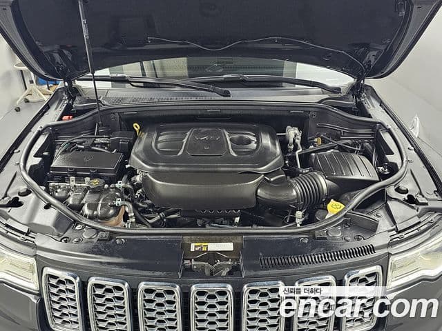 Jeep Grand Cherokee 2021 — Photo 20/20
