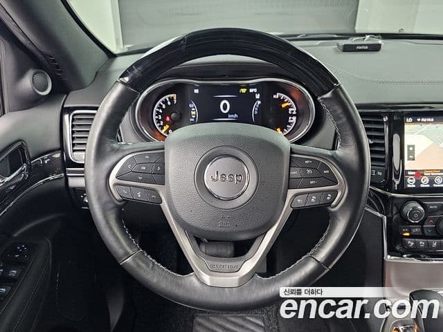 Jeep Grand Cherokee 2021 — Photo 10/20