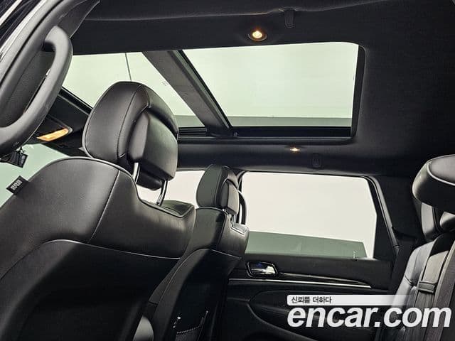 Jeep Grand Cherokee 2021 — Photo 17/20