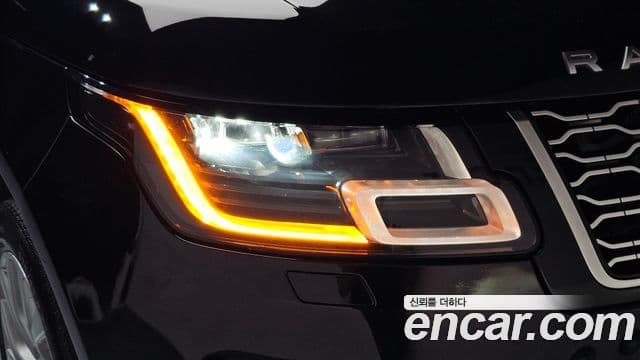Land Rover Range Rover 2019 — Photo 38/39