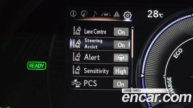 Lexus ES300h 2019 — ფოტო 13/20