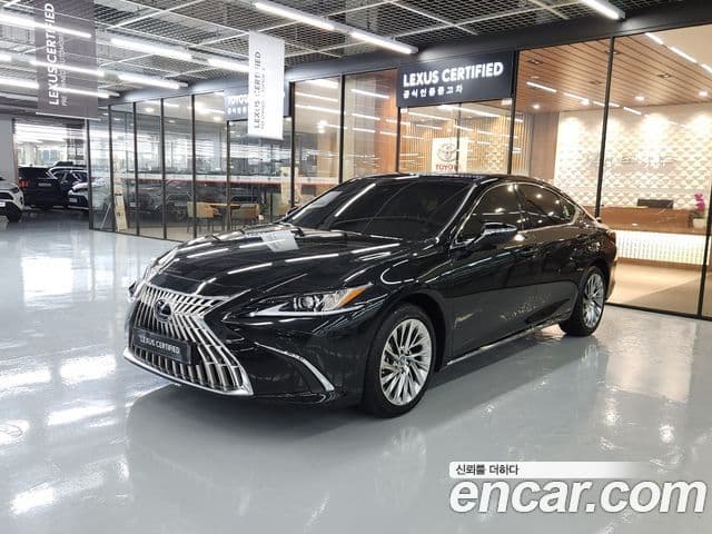 Lexus ES300h 2026 — Photo 9/20