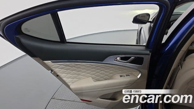 Genesis G70 2020 — ფოტო 29/35