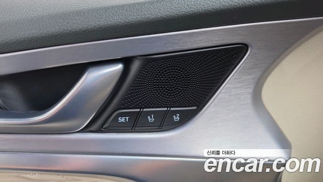 Genesis G70 2020 — ფოტო 33/35