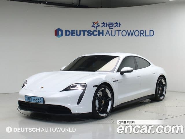 Porsche Taycan 2022 — ფოტო 2/7