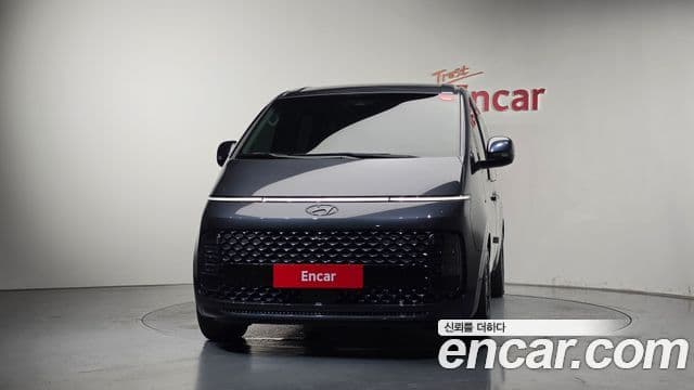 Hyundai Staria 2022 — Фото 3/20