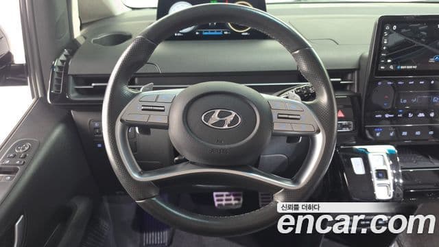 Hyundai Staria 2022 — Фото 13/20
