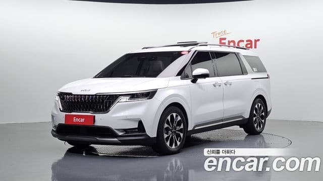 Kia Carnival 2023 — Фото 1/20