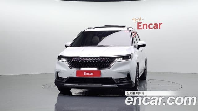 Kia Carnival 2023 — Фото 3/20