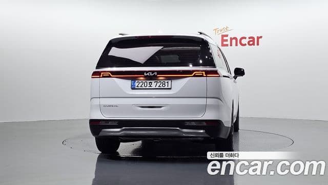 Kia Carnival 2023 — Фото 4/20