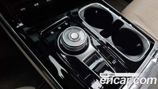 Kia Carnival 2023 — Фото 9/20