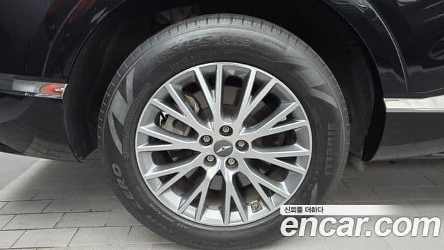 Genesis GV80 2023 — ფოტო 16/32