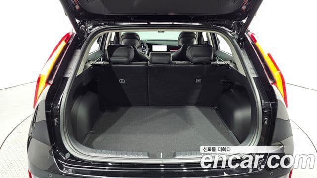 Kia Niro 2025 — Фото 17/20