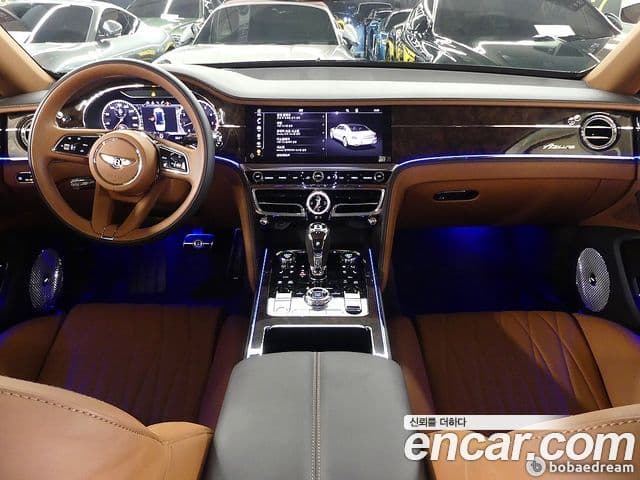 Bentley Flying Spur 2023 — Фото 6/20