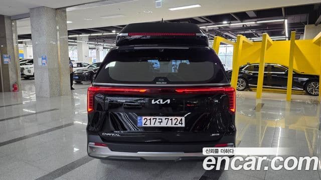 Kia Carnival 2024 — Şəkil 4/20