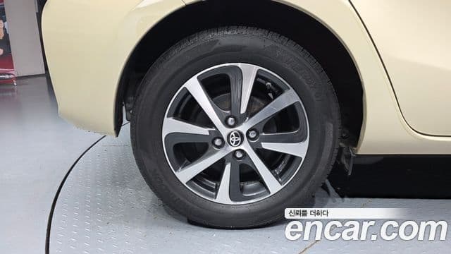 Toyota Prius C 2018 — Photo 31/39