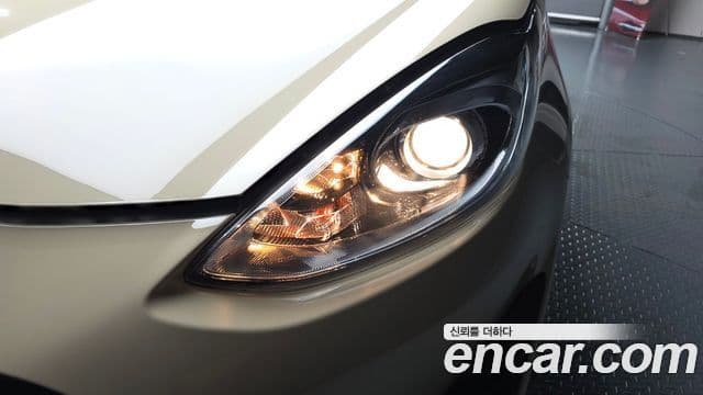 Toyota Prius C 2018 — Photo 34/39