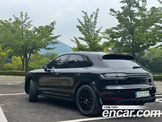 Porsche Macan 2021 — Photo 20/20