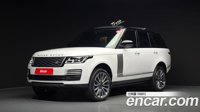 Land Rover Range Rover 2021 — Фото 1/20