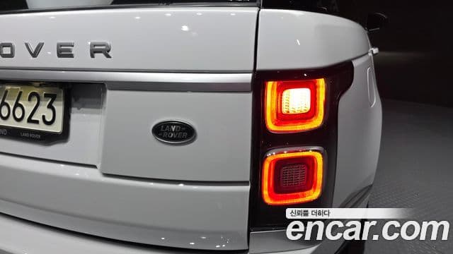 Land Rover Range Rover 2021 — Şəkil 24/34