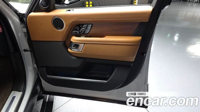 Land Rover Range Rover 2021 — Şəkil 26/34