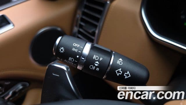 Land Rover Range Rover 2021 — Şəkil 32/34