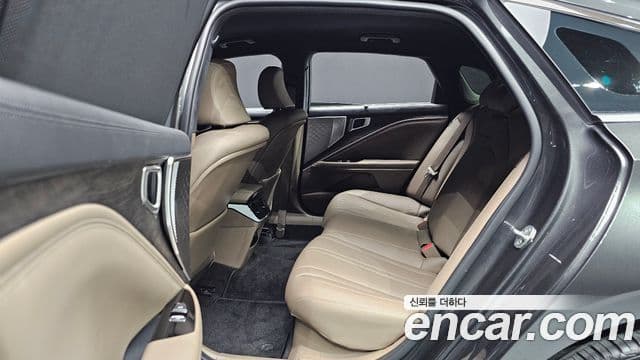 Kia K8 2022 — Photo 2/32