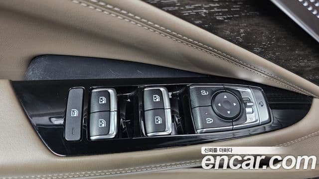 Kia K8 2022 — Photo 7/32