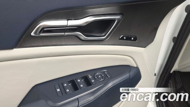 Kia Sportage 2025 — Фото 18/20